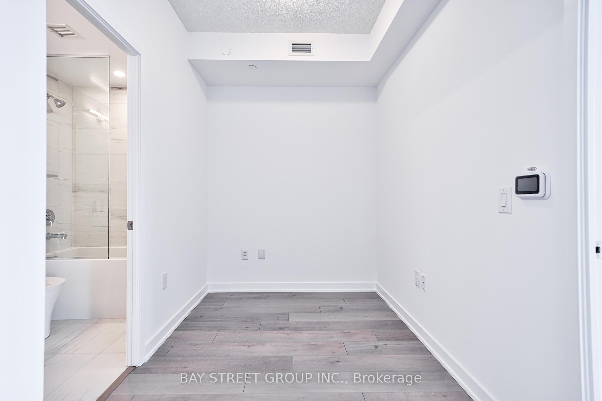 Photo 60 of Unit 806, 38 Honeycrisp Crescent, Vaughan, Vaughan Corporate Centre — HOMEH