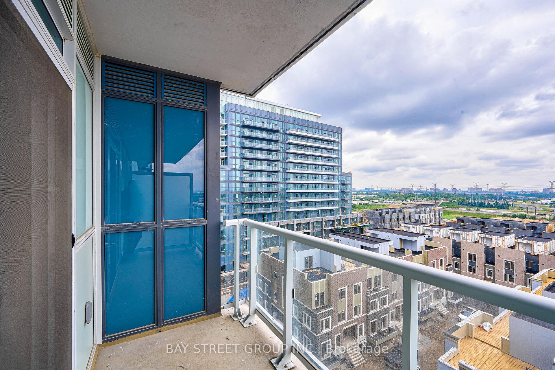 Photo 70 of Unit 806, 38 Honeycrisp Crescent, Vaughan, Vaughan Corporate Centre — HOMEH