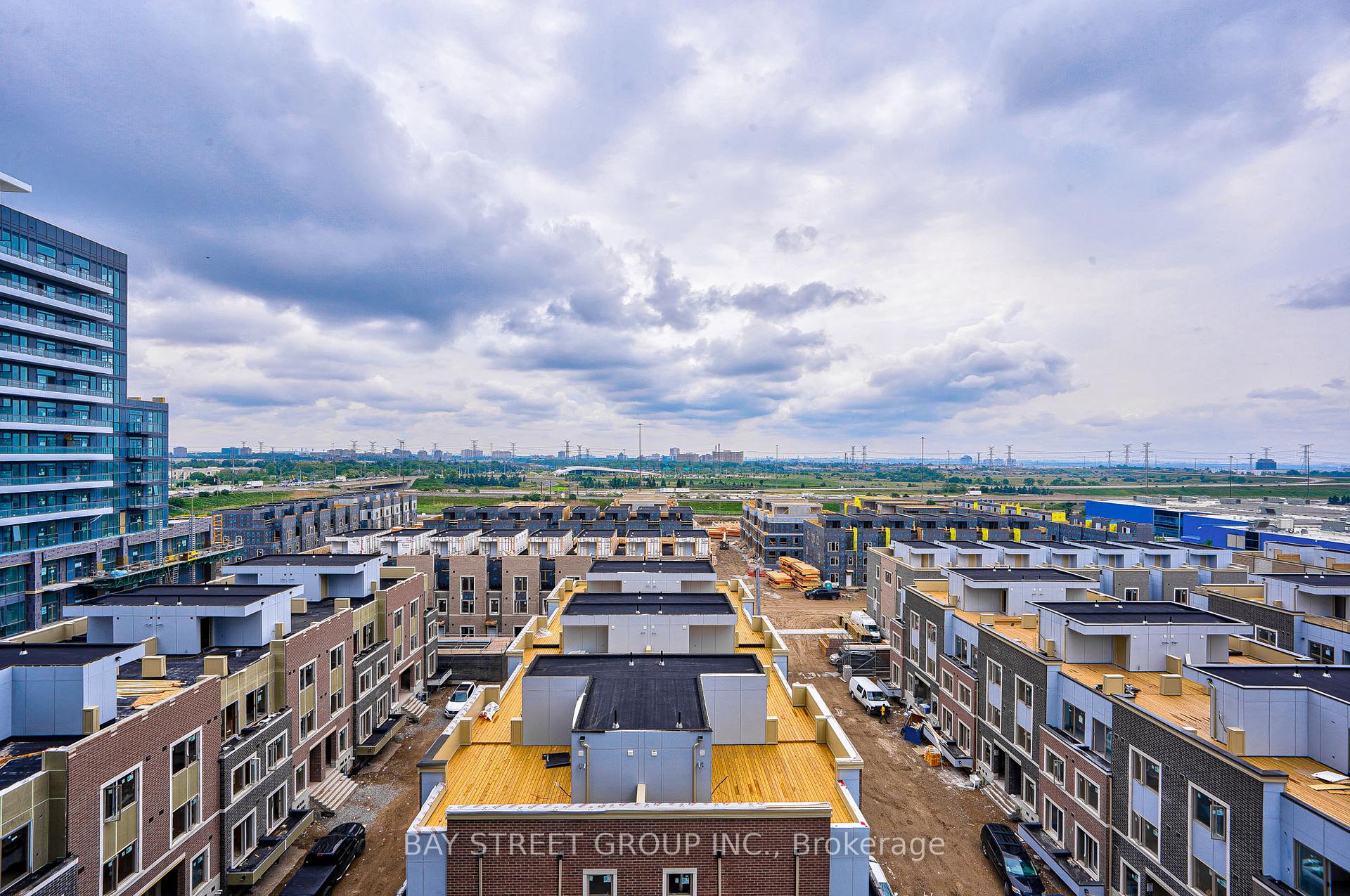 Photo 72 of Unit 806, 38 Honeycrisp Crescent, Vaughan, Vaughan Corporate Centre — HOMEH