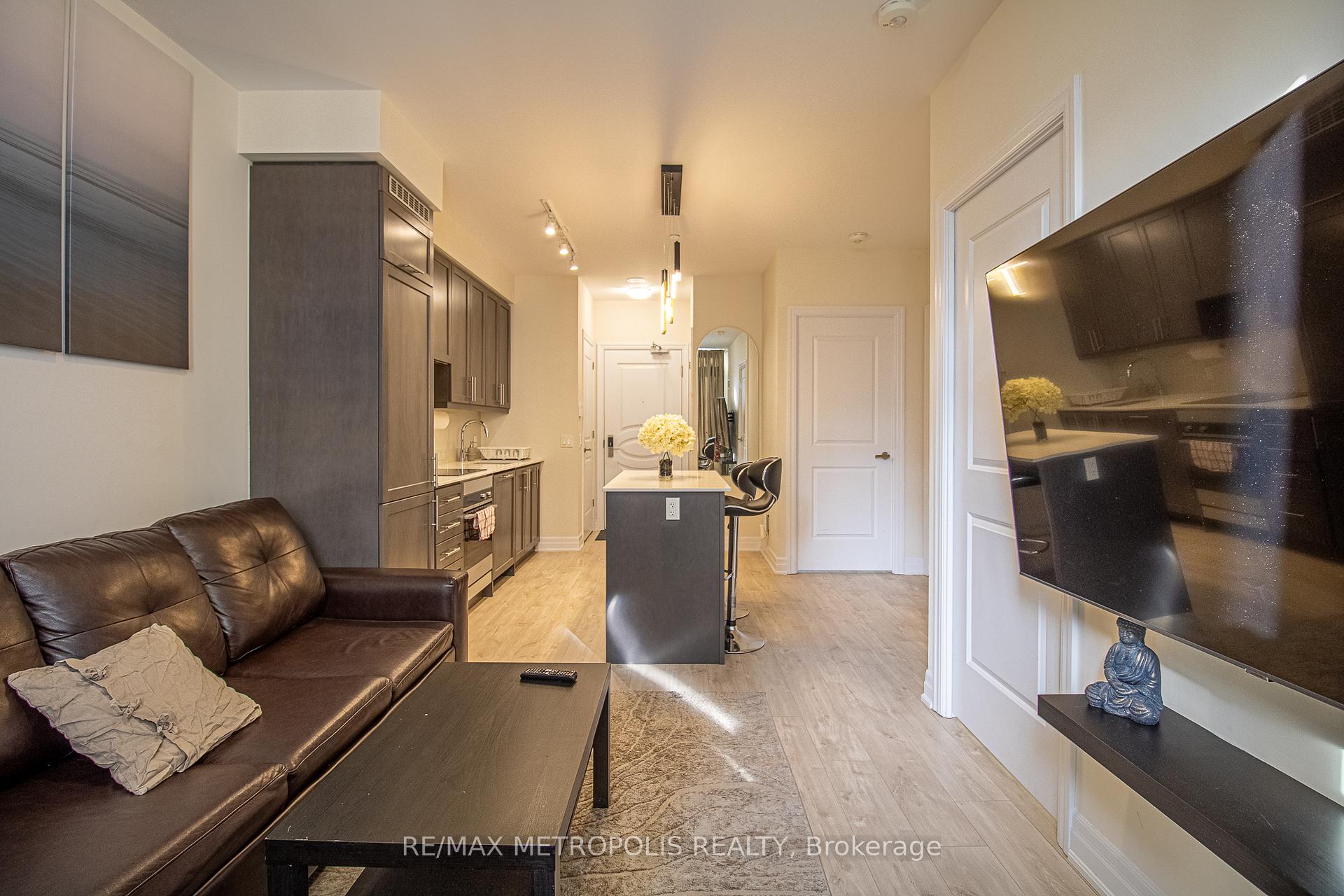 Photo 13 of Unit 604, 9085 Jane Street, Vaughan, Concord — HOMEH
