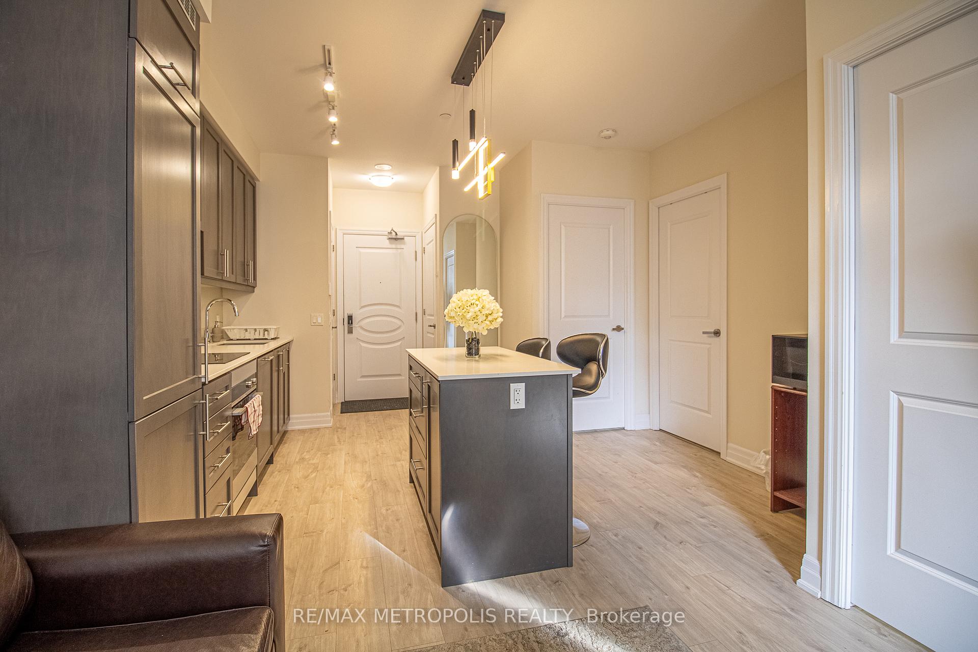 Photo 14 of Unit 604, 9085 Jane Street, Vaughan, Concord — HOMEH