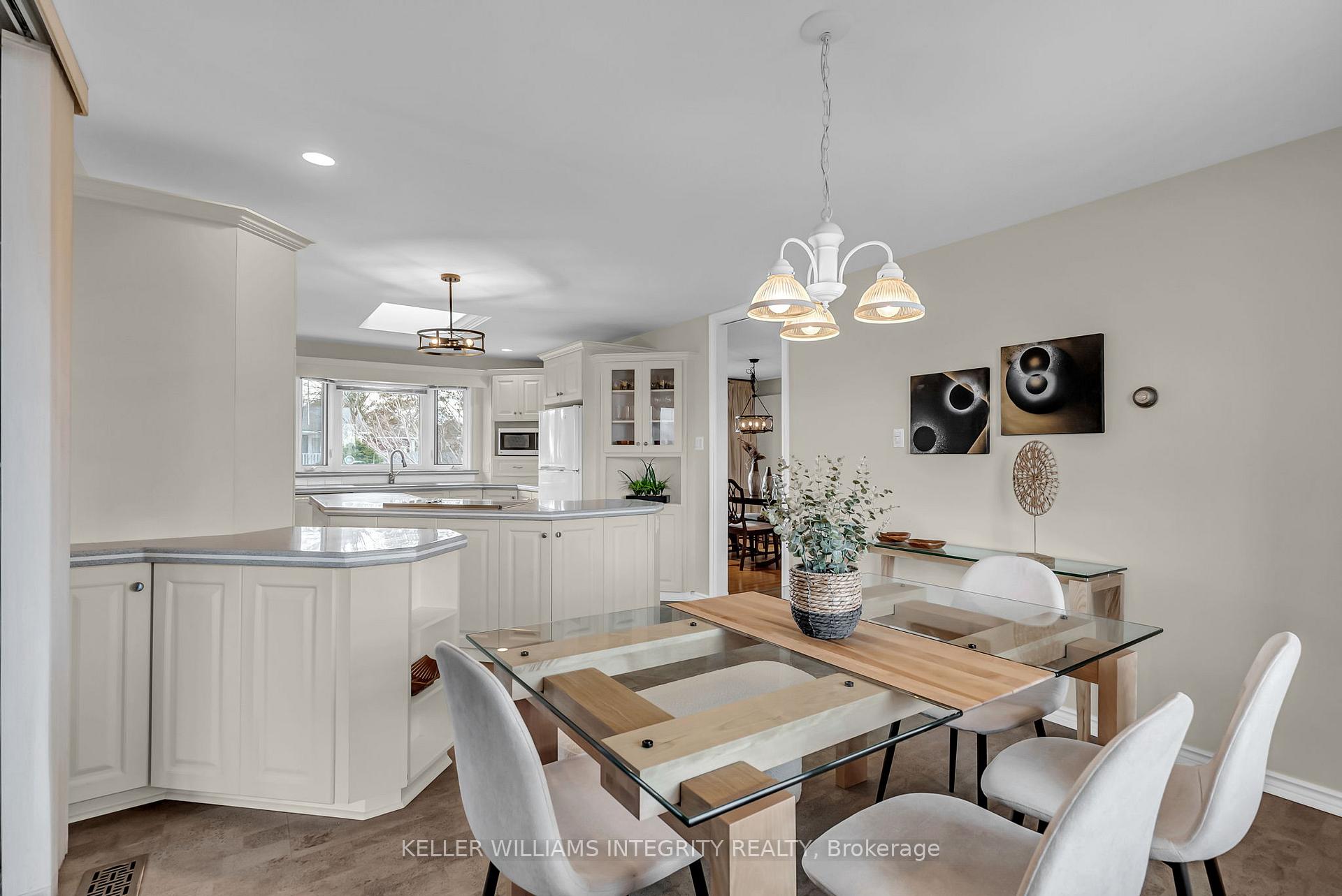 Photo 22 of 3 Commanche Drive, Ottawa, City View/Skyline/Fisher Heights/Parkwood Hills — HOMEH