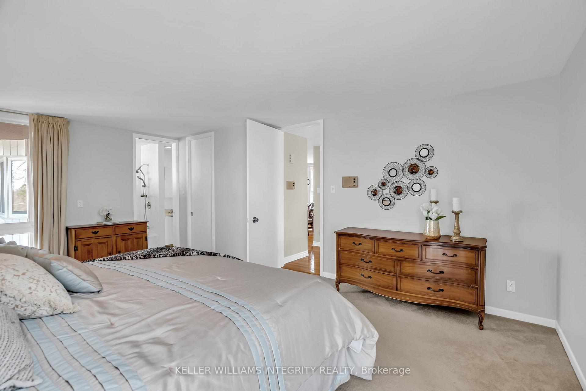 Photo 36 of 3 Commanche Drive, Ottawa, City View/Skyline/Fisher Heights/Parkwood Hills — HOMEH