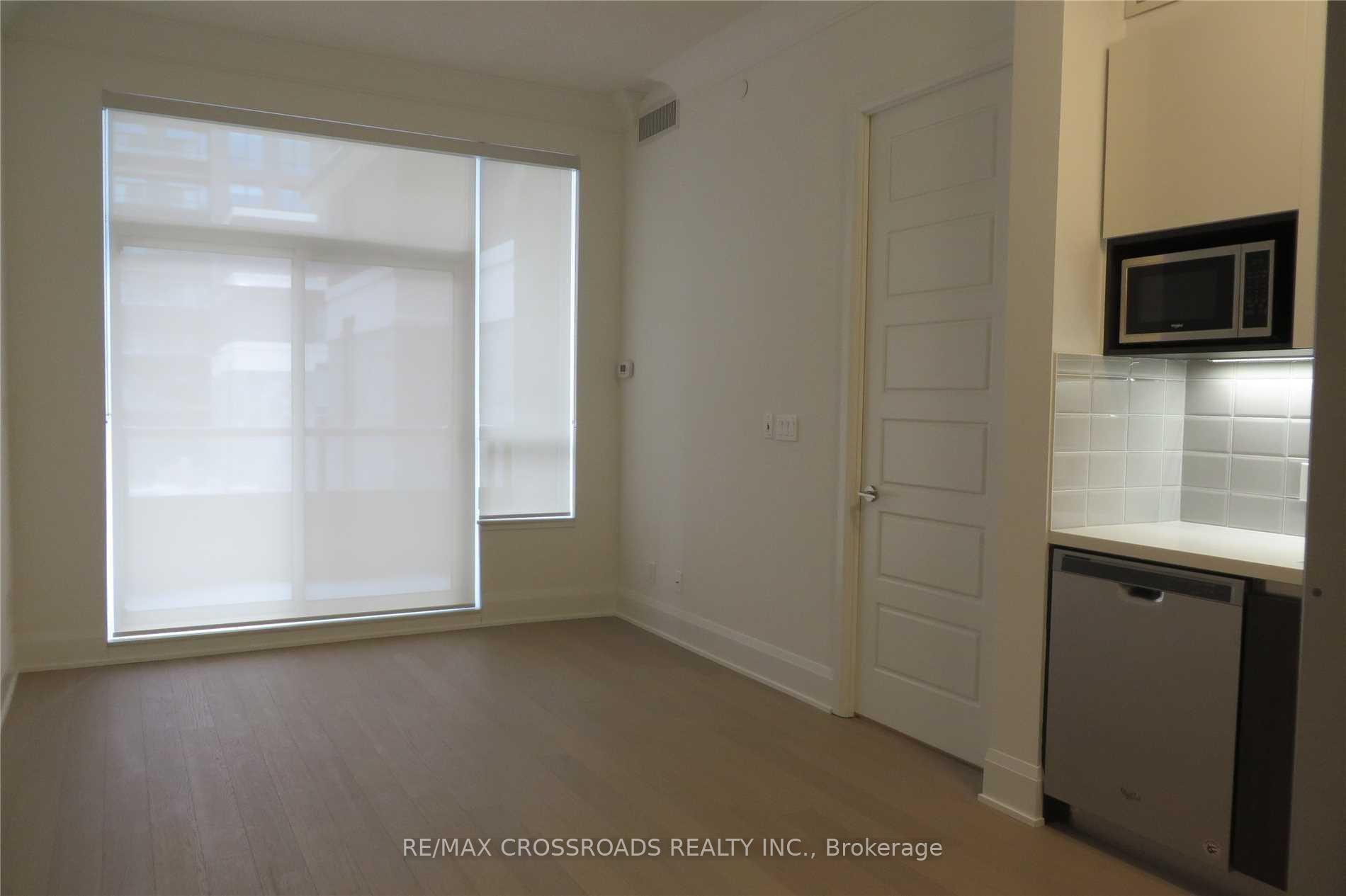 Photo 4 of Unit 207, 25 Water Walk Drive, Markham, Unionville — HOMEH