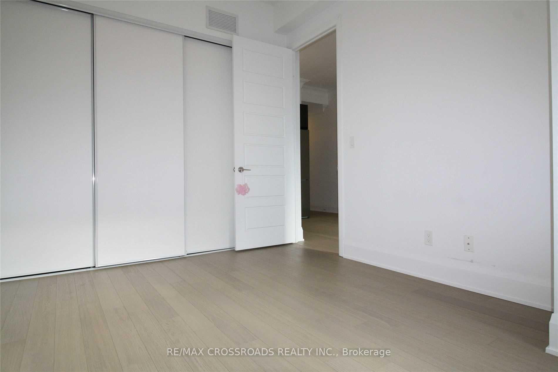 Photo 7 of Unit 207, 25 Water Walk Drive, Markham, Unionville — HOMEH