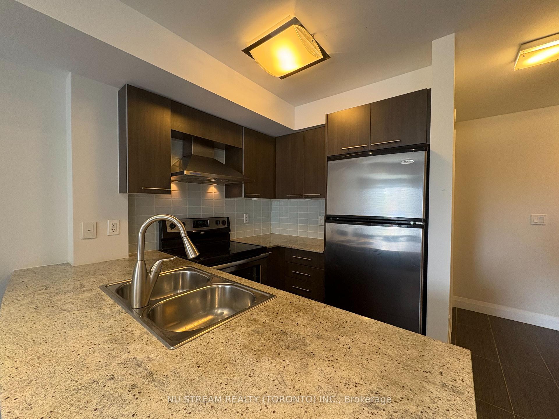 Photo 8 of Unit 255, 318 John Street, Markham, Aileen-Willowbrook — HOMEH