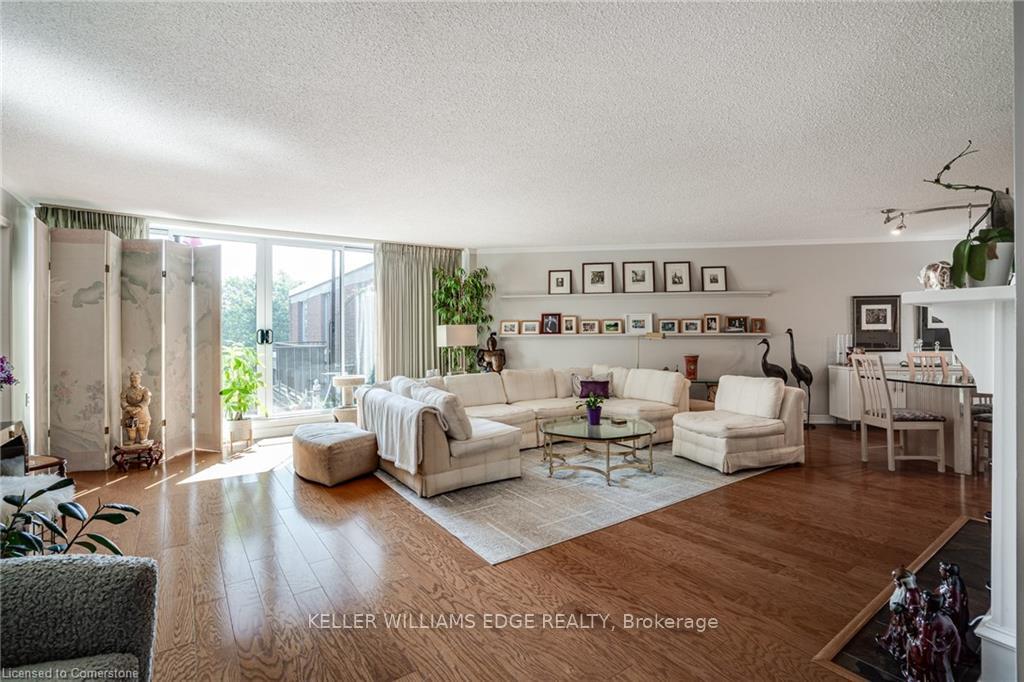 Photo 7 of Unit 2, 150 Wilson Street W, Hamilton, Ancaster — HOMEH
