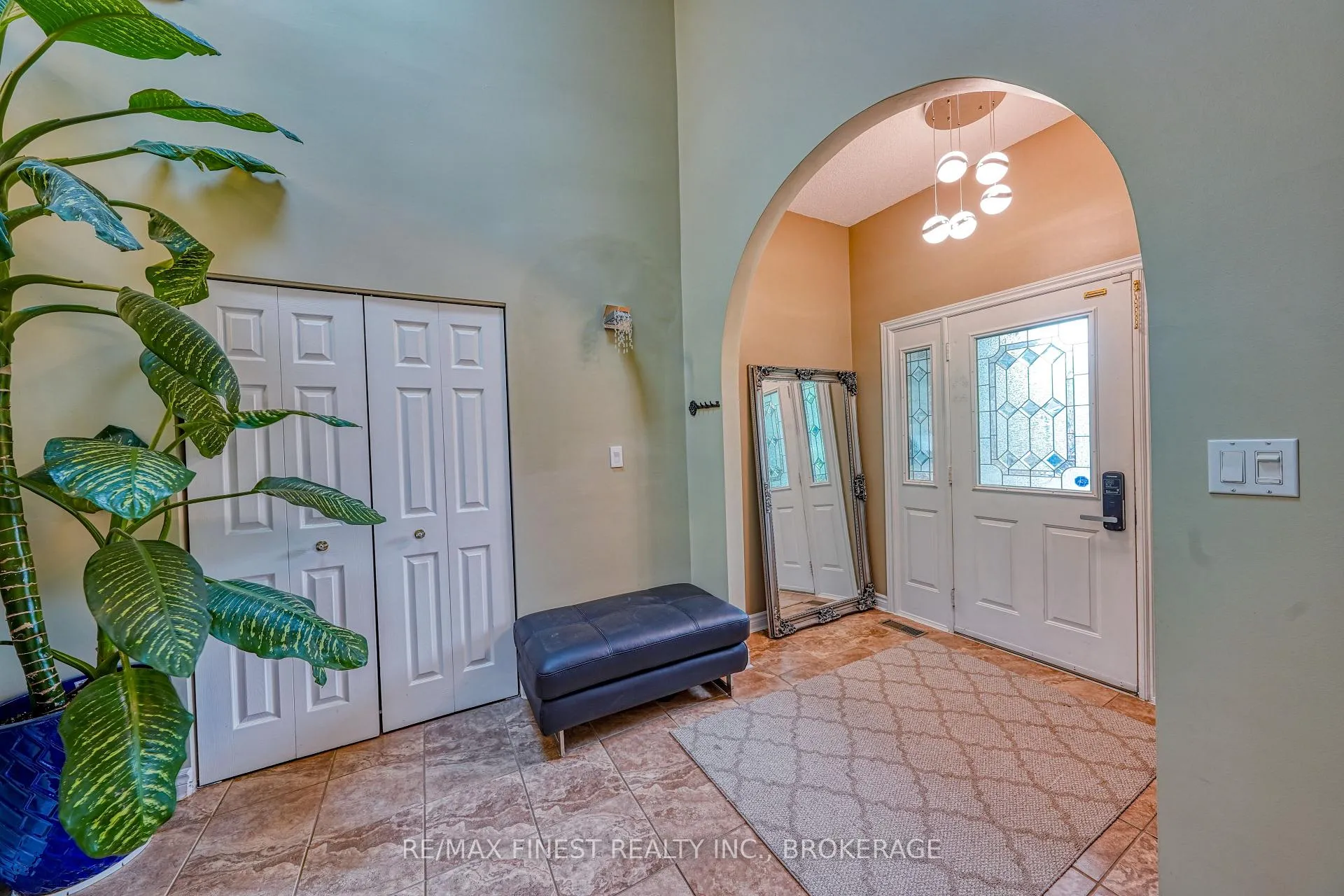 Photo 3 of 1082 Caitlin Crescent, Kingston, North of Taylor-Kidd Blvd — HOMEH