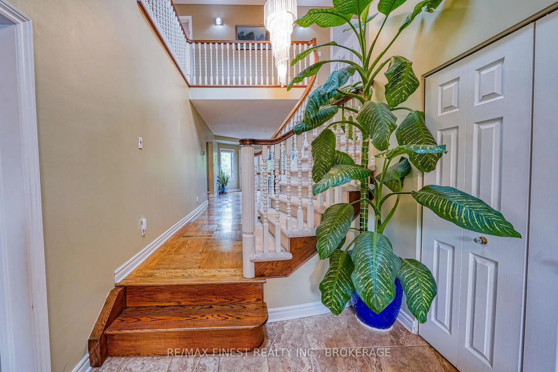 Photo 4 of 1082 Caitlin Crescent, Kingston, North of Taylor-Kidd Blvd — HOMEH