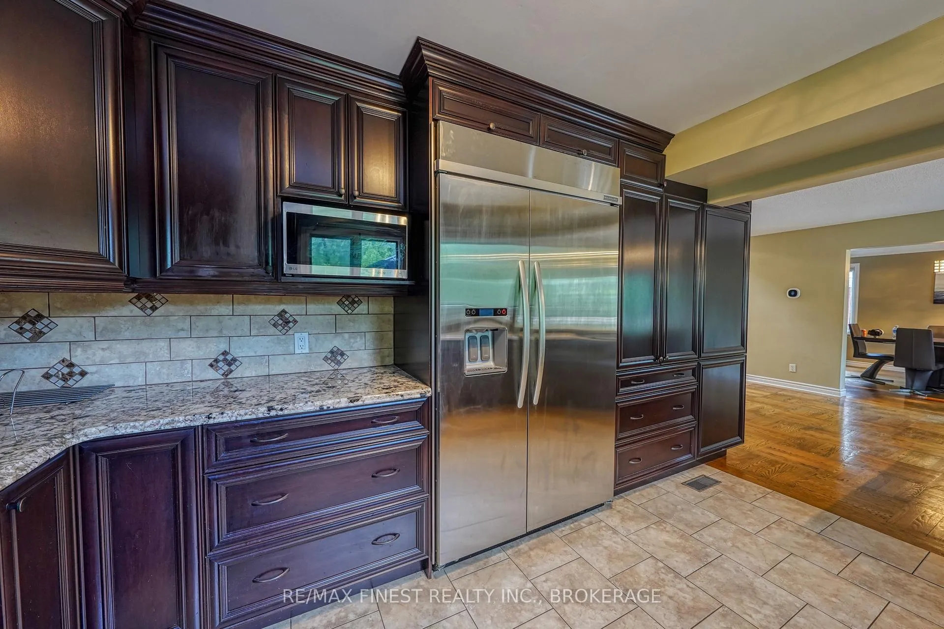 Photo 14 of 1082 Caitlin Crescent, Kingston, North of Taylor-Kidd Blvd — HOMEH