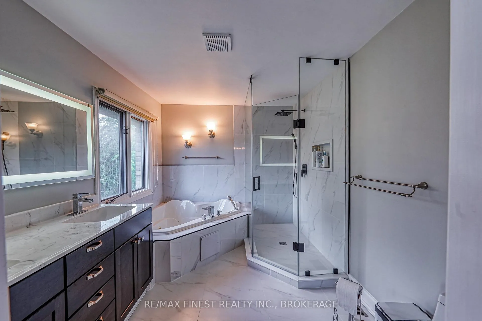 Photo 26 of 1082 Caitlin Crescent, Kingston, North of Taylor-Kidd Blvd — HOMEH