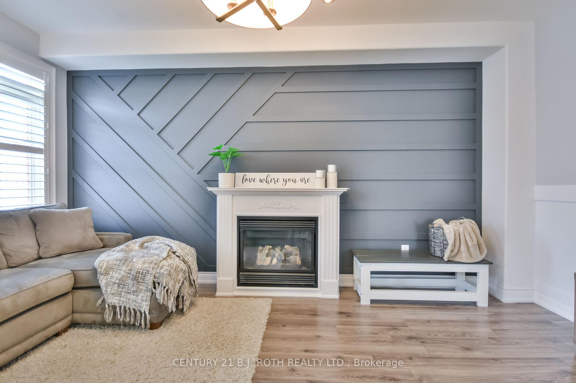 Photo 20 of 118 The Queensway, Barrie, Innis-Shore — HOMEH