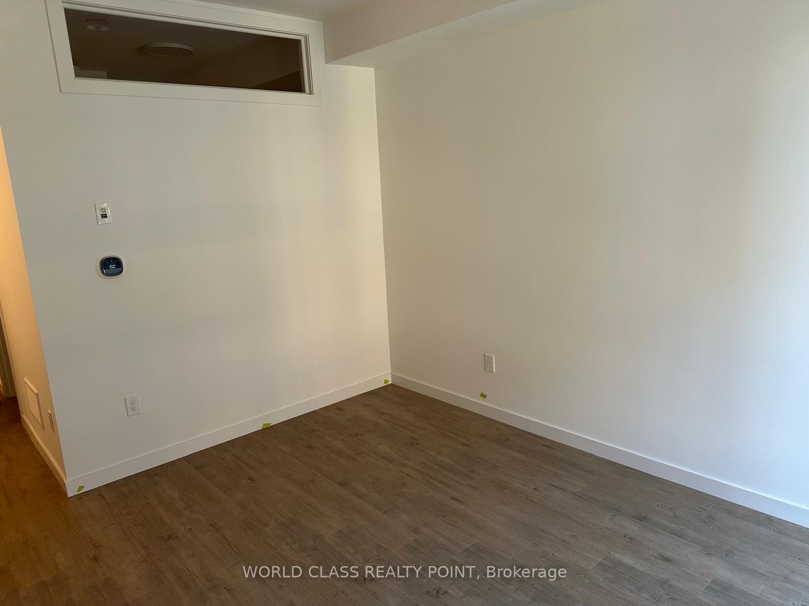 Photo 6 of Unit 13, 113 Marydale Avenue, Markham, Middlefield — HOMEH