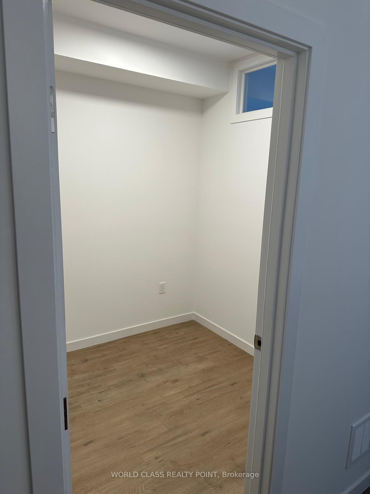 Photo 9 of Unit 13, 113 Marydale Avenue, Markham, Middlefield — HOMEH