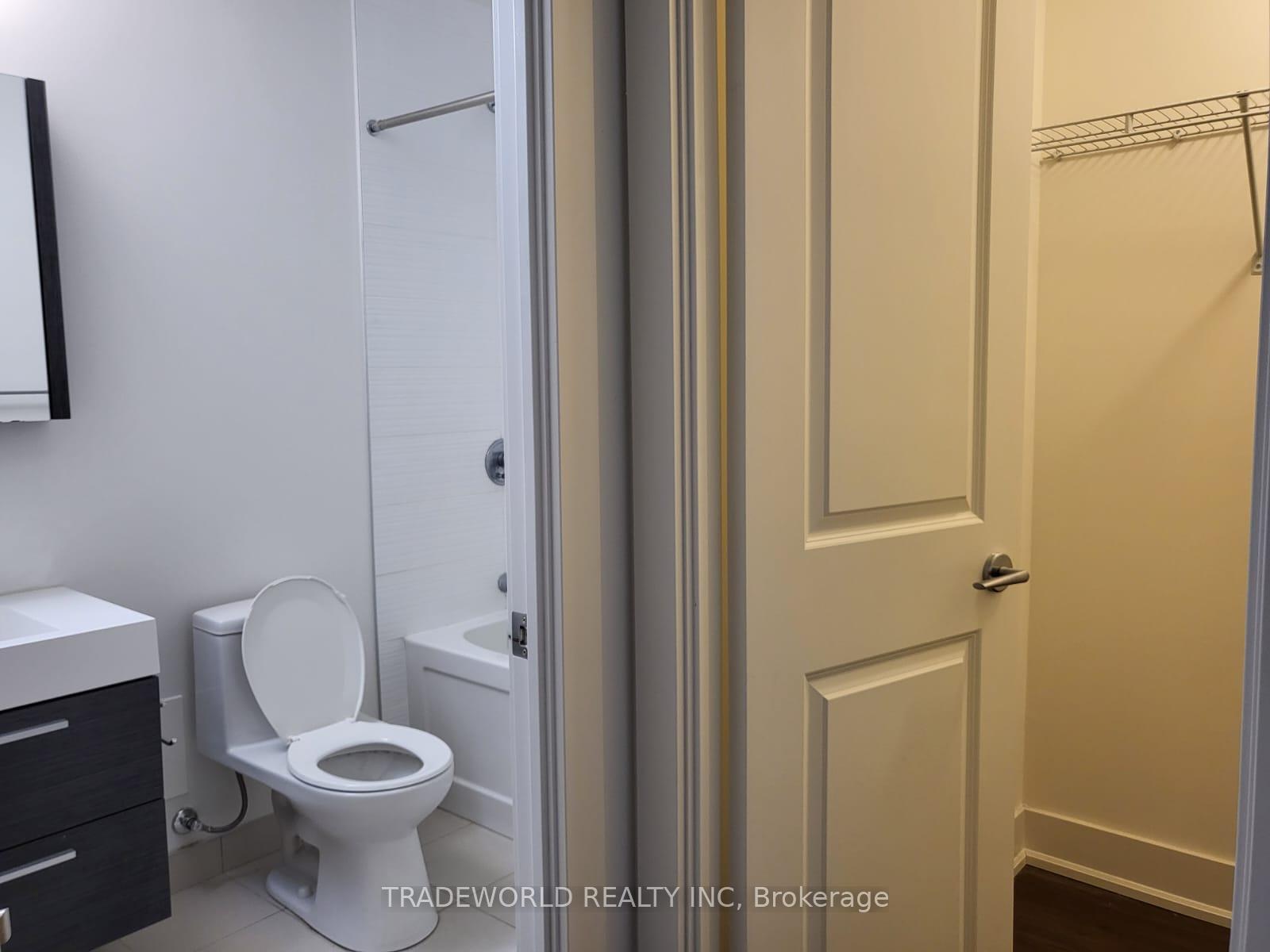 Photo 11 of Unit 1012, 180 Enterprise Boulevard, Markham, Unionville — HOMEH