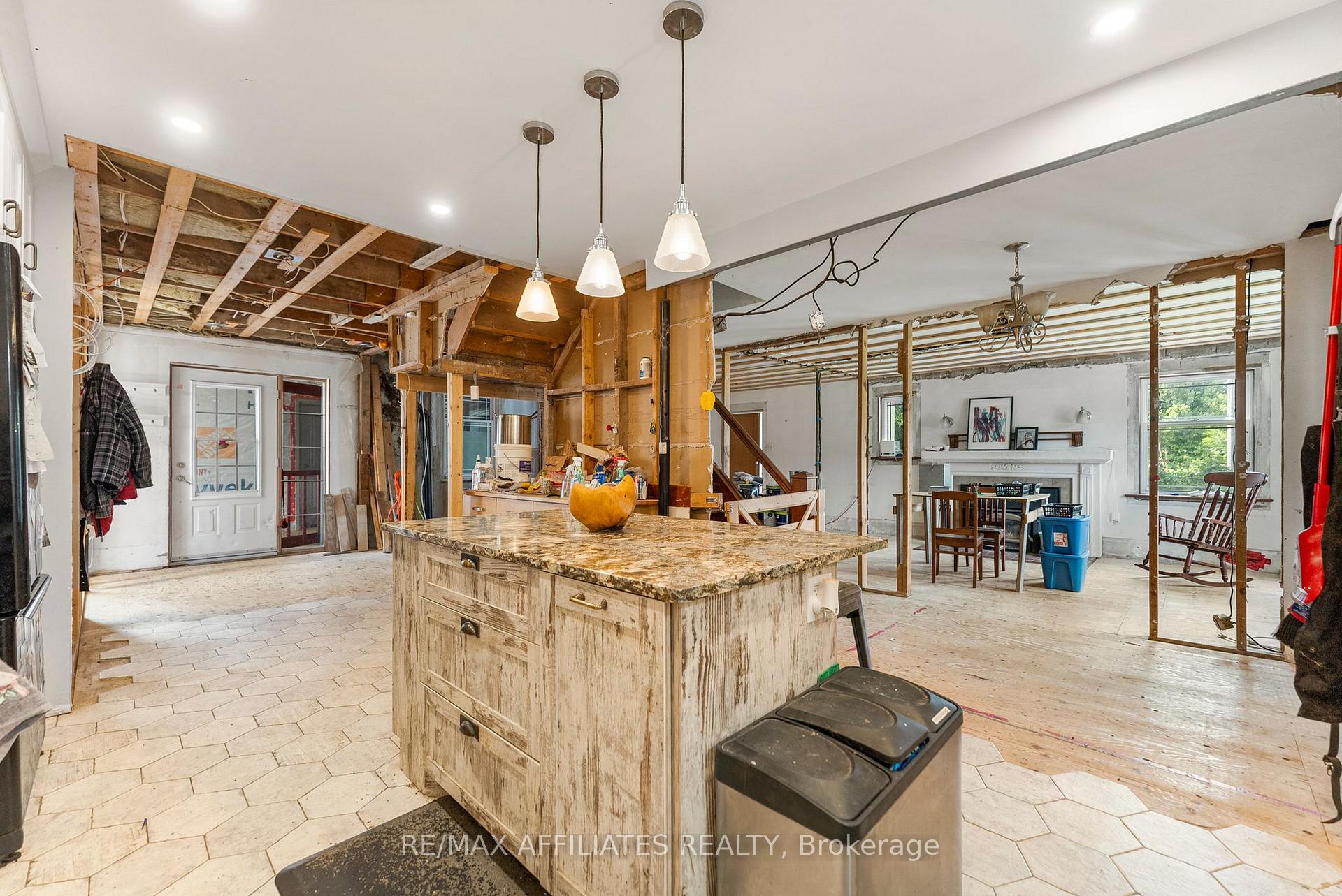 Photo 10 of 30 Bennett Street, Edwardsburgh/Cardinal, Edwardsburgh/Cardinal Twp — HOMEH
