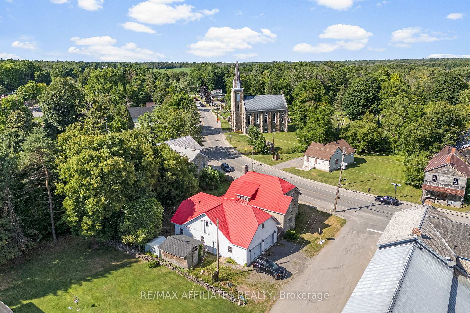 Photo 42 of 30 Bennett Street, Edwardsburgh/Cardinal, Edwardsburgh/Cardinal Twp — HOMEH