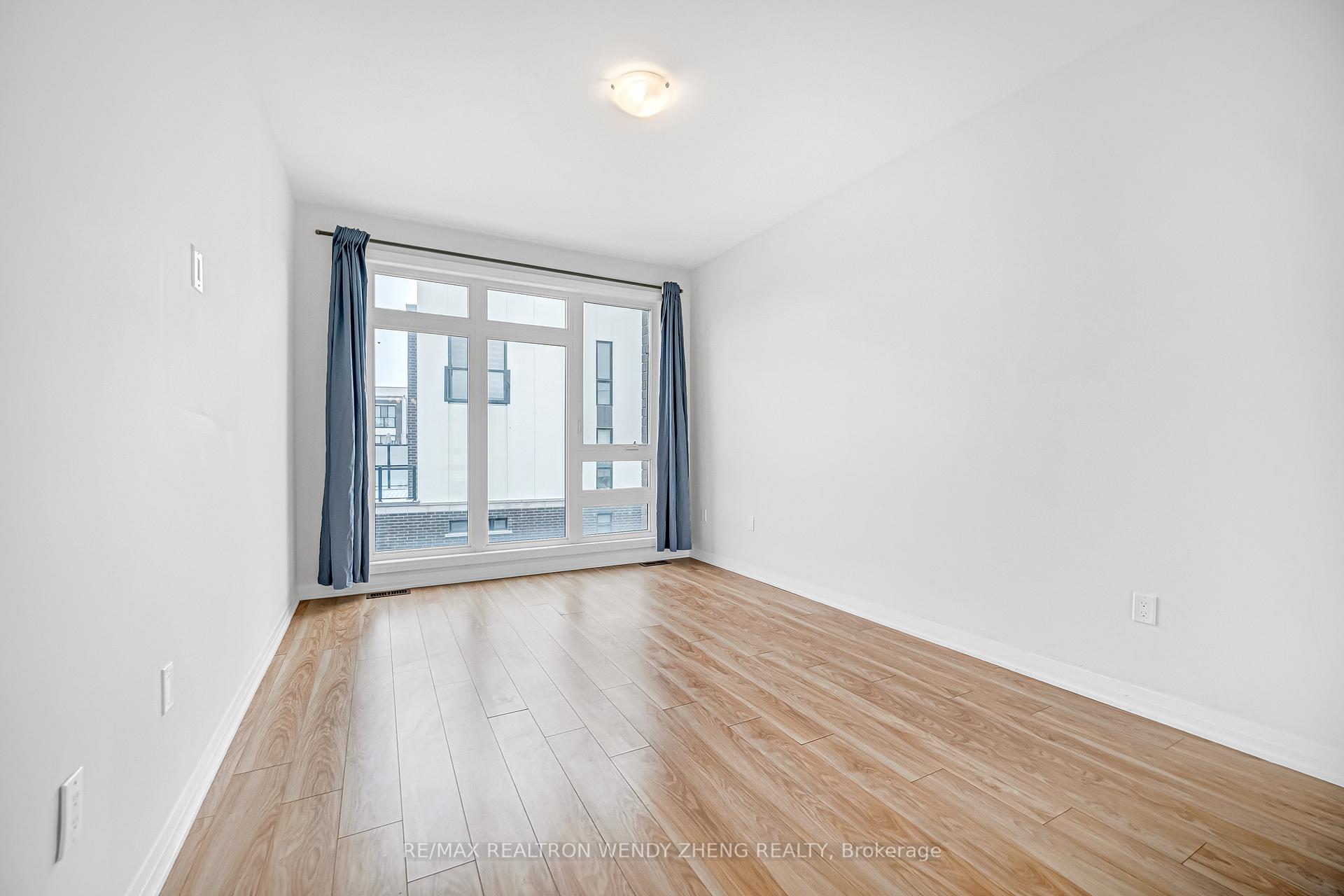 Photo 15 of 13 Beer Lane, Markham, Wismer — HOMEH
