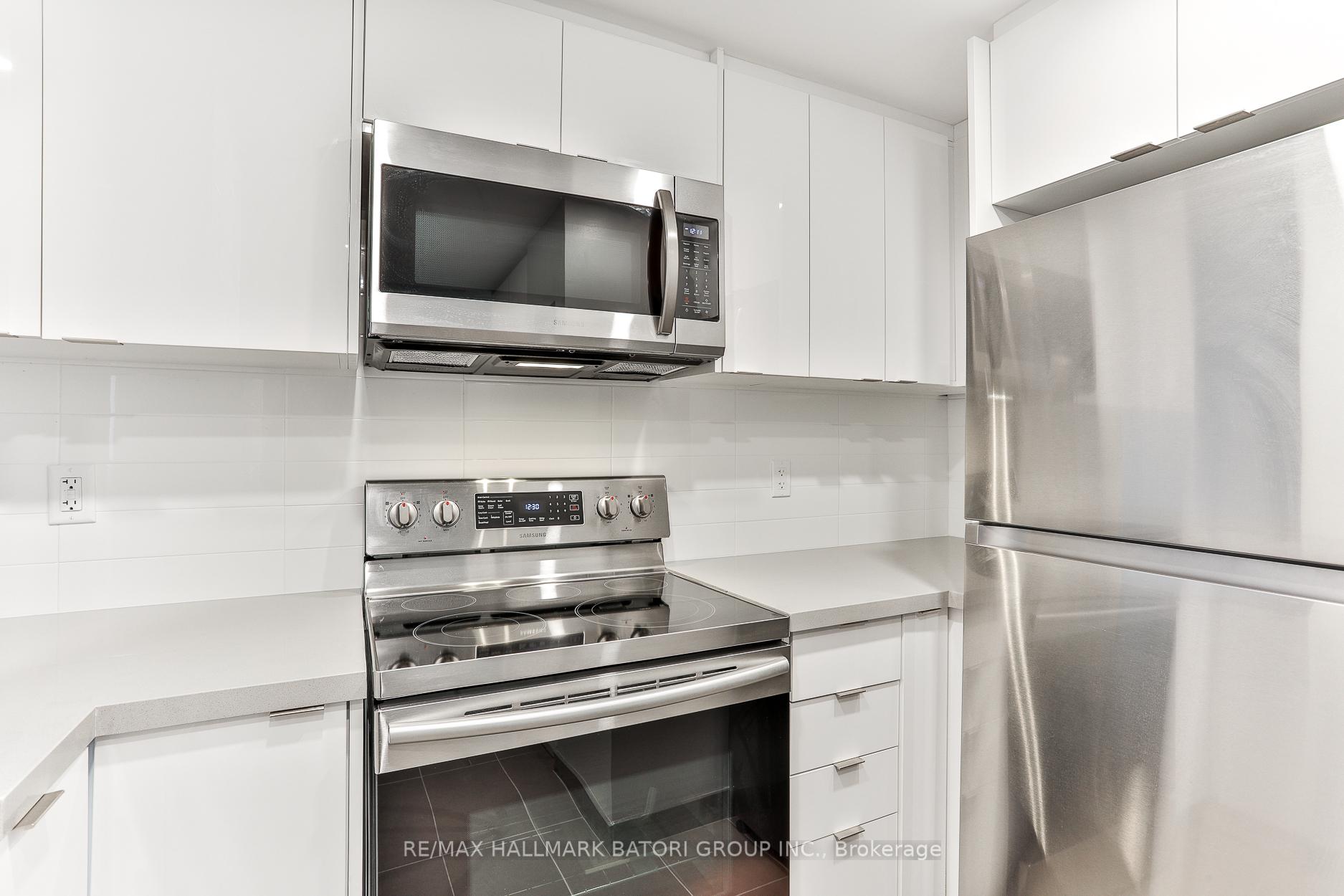 Photo 6 of Unit 310, 2603 Bathurst Street, Toronto, Forest Hill North — HOMEH