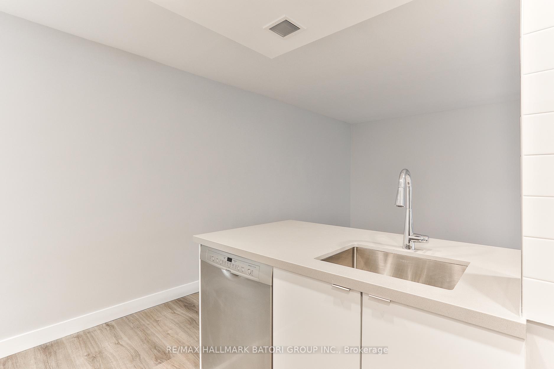 Photo 7 of Unit 310, 2603 Bathurst Street, Toronto, Forest Hill North — HOMEH