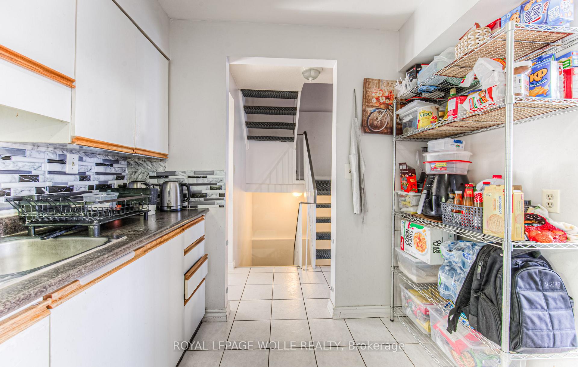 Photo 8 of Unit 32, 20 Paulander Drive, Kitchener — HOMEH