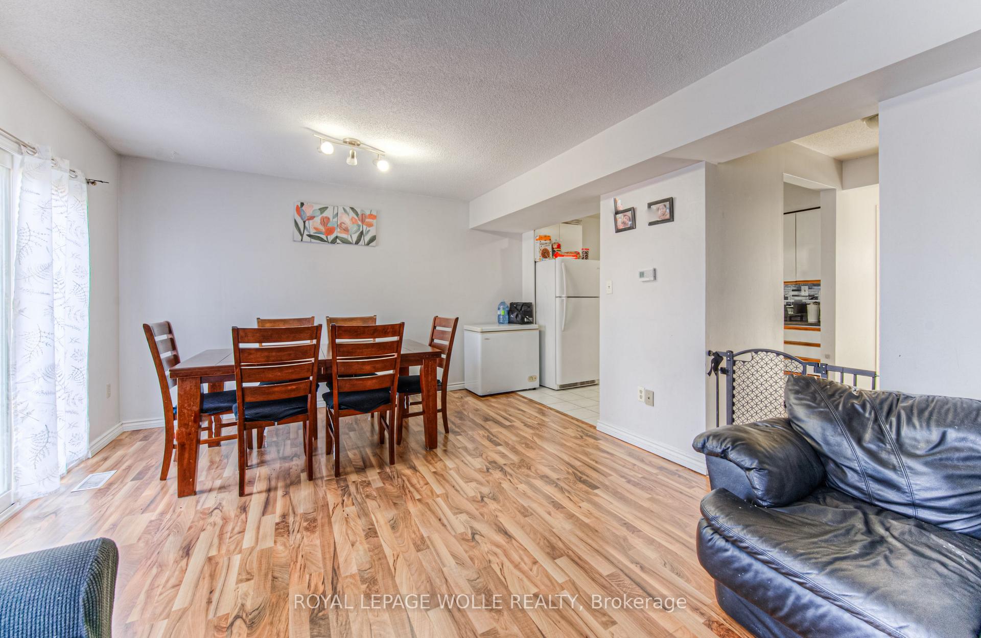 Photo 11 of Unit 32, 20 Paulander Drive, Kitchener — HOMEH