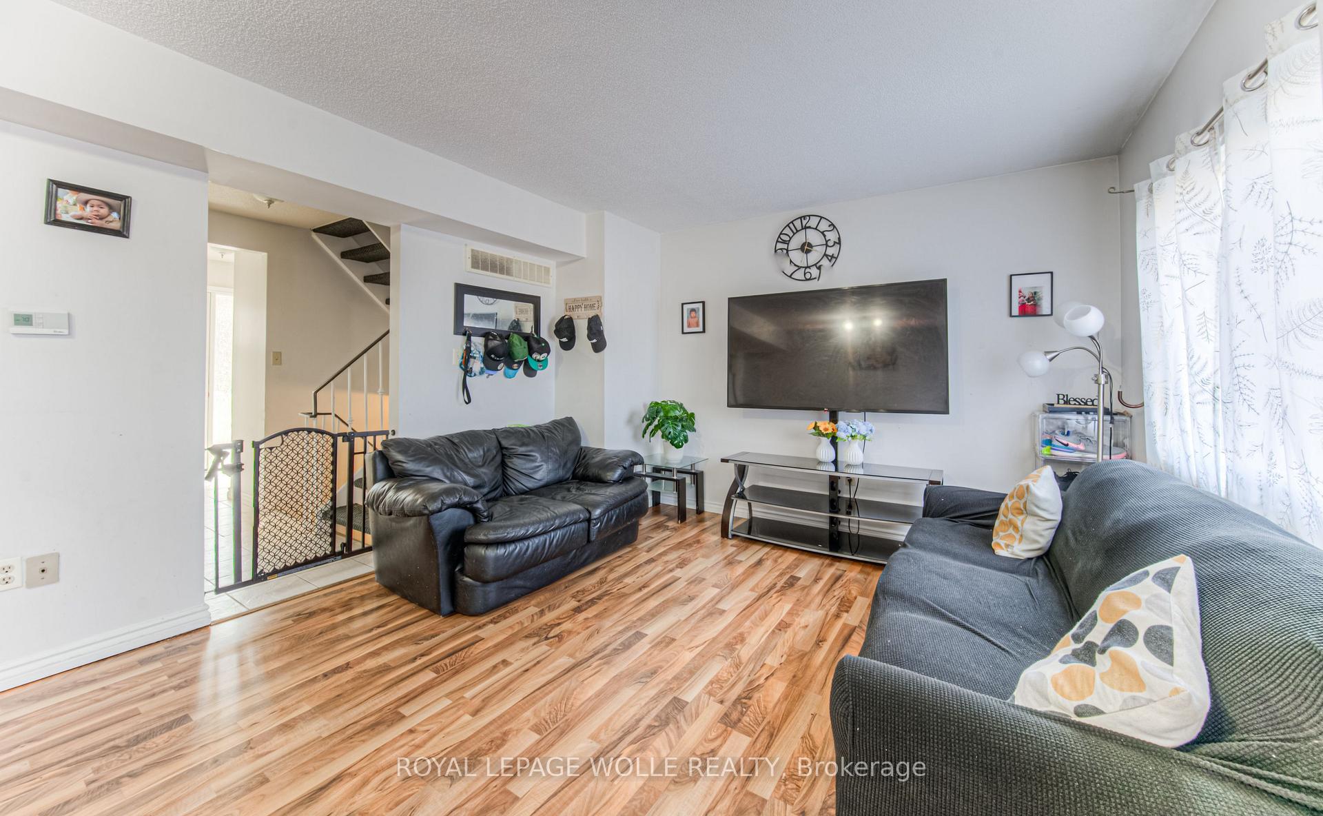Photo 14 of Unit 32, 20 Paulander Drive, Kitchener — HOMEH