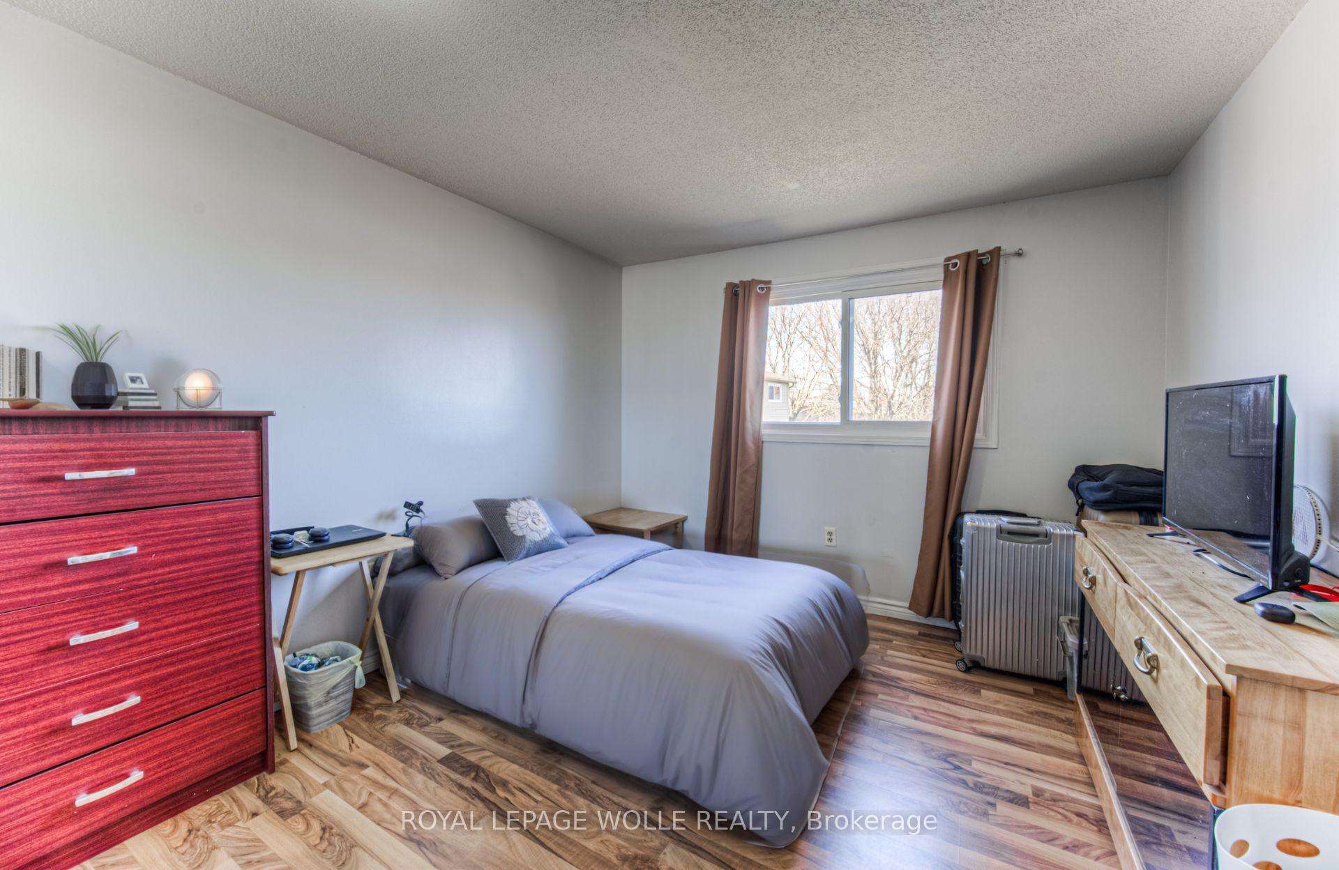 Photo 19 of Unit 32, 20 Paulander Drive, Kitchener — HOMEH