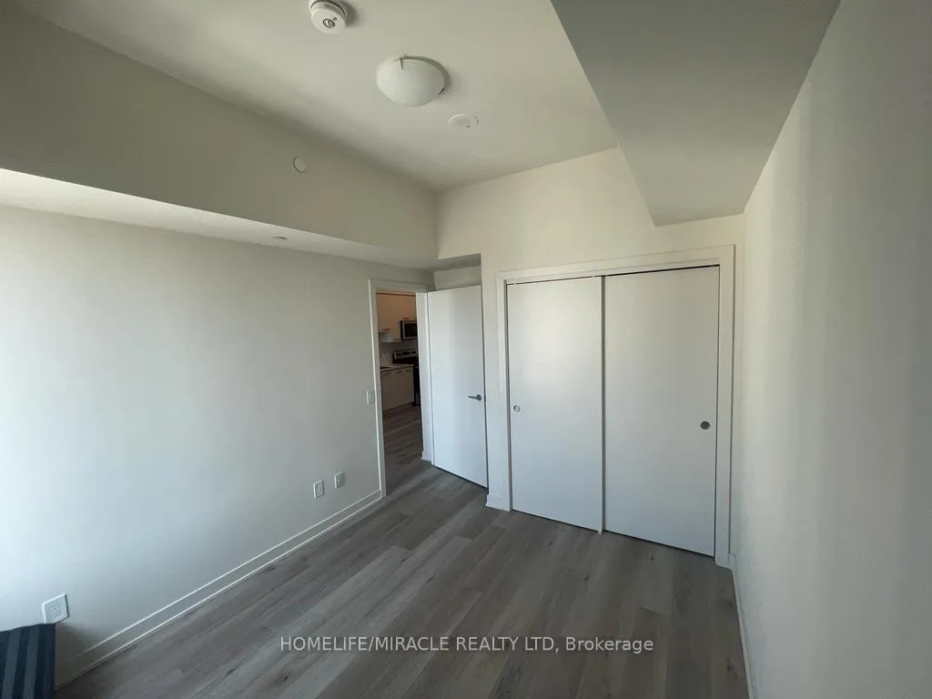 Photo 5 of Unit 403, 385 Winston Road, Grimsby, Grimsby Beach — HOMEH
