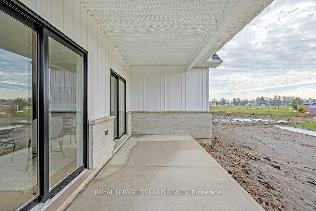 Photo 34 of 8 Bouw Place, Dutton/Dunwich, Rural Dutton/Dunwich — HOMEH