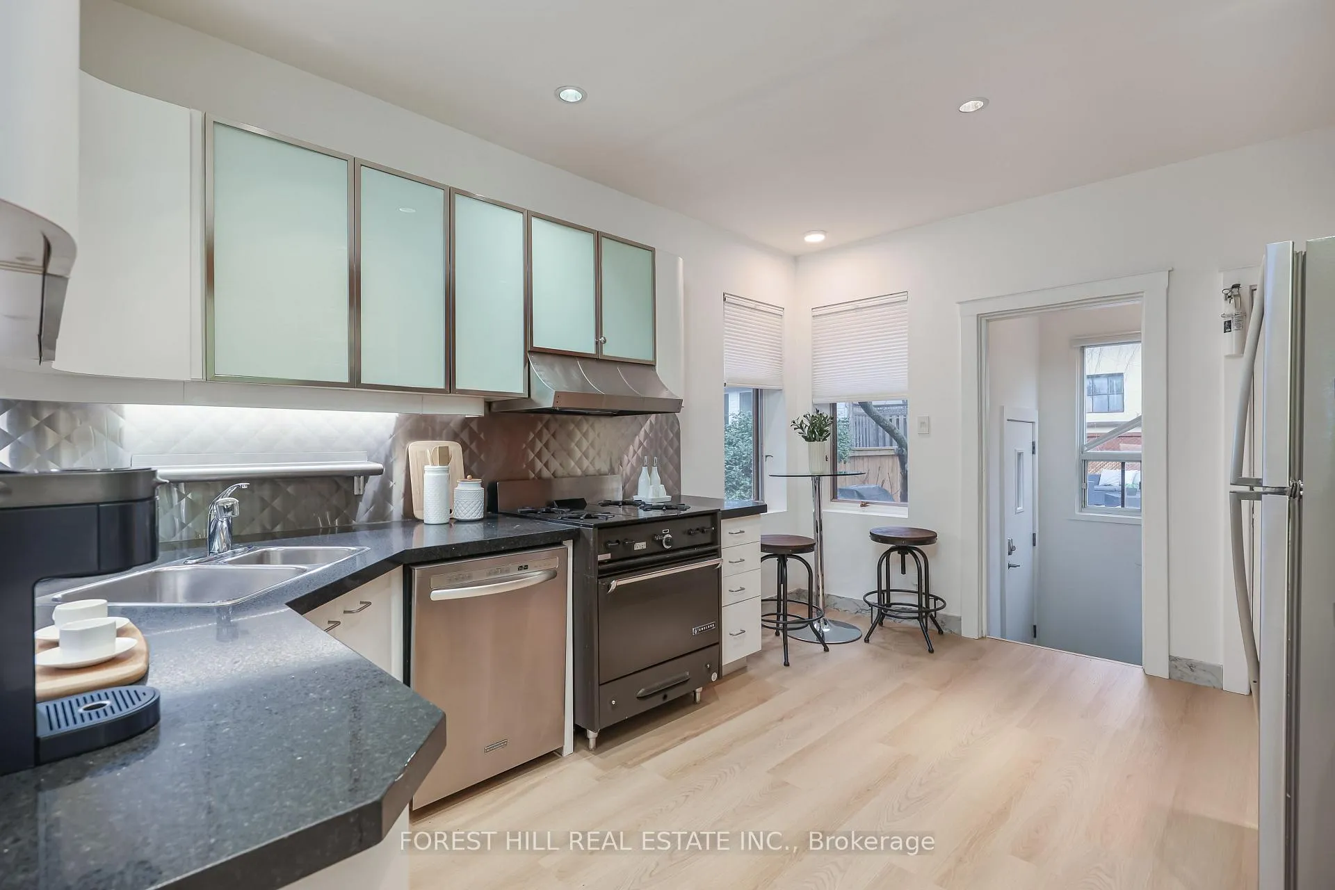 Photo 11 of 68 Sparkhall Avenue, Toronto, North Riverdale — HOMEH