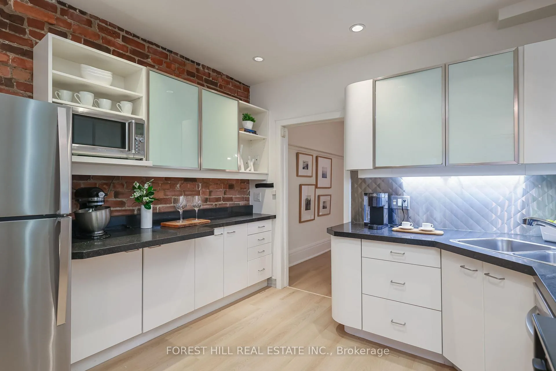 Photo 12 of 68 Sparkhall Avenue, Toronto, North Riverdale — HOMEH
