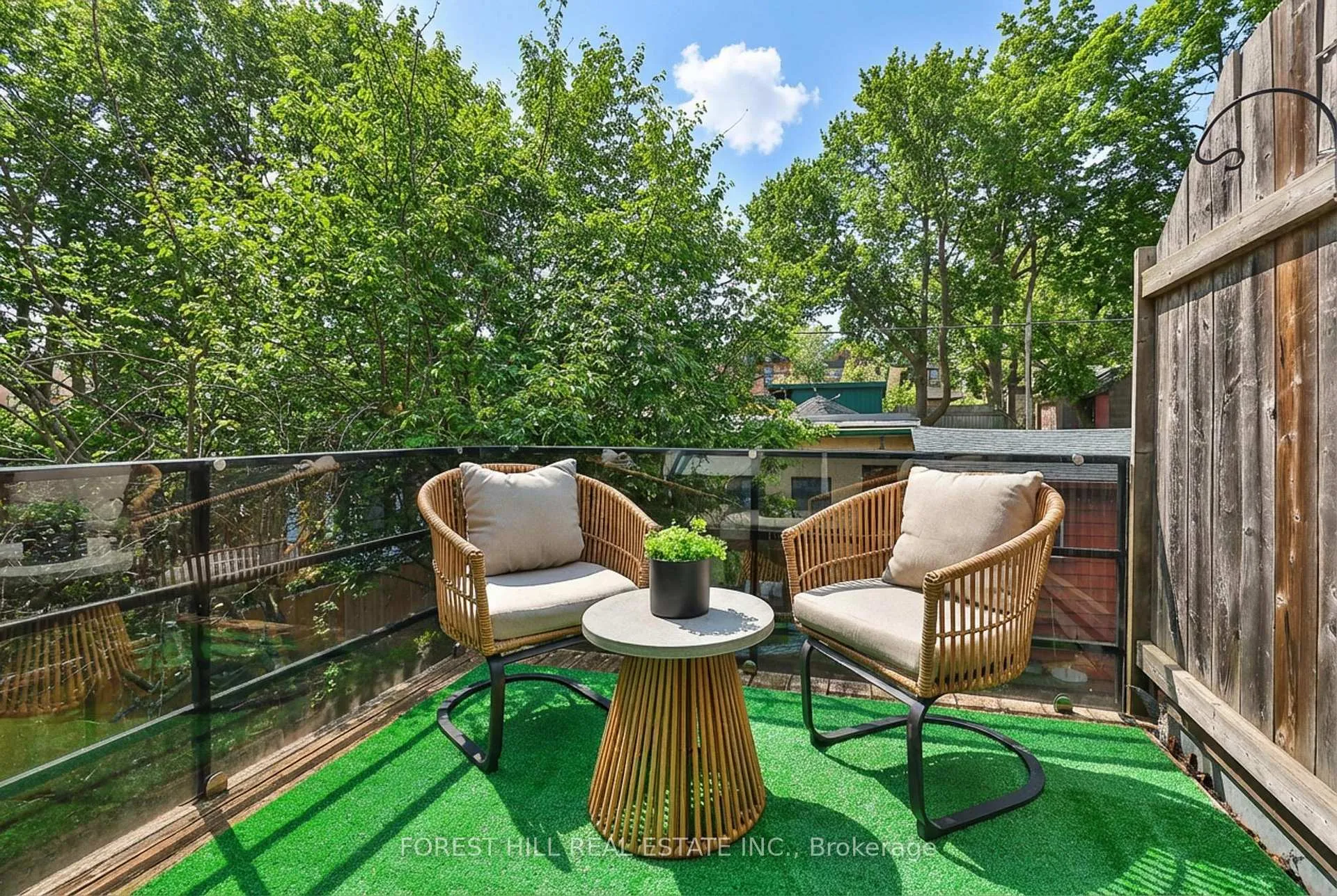 Photo 23 of 68 Sparkhall Avenue, Toronto, North Riverdale — HOMEH