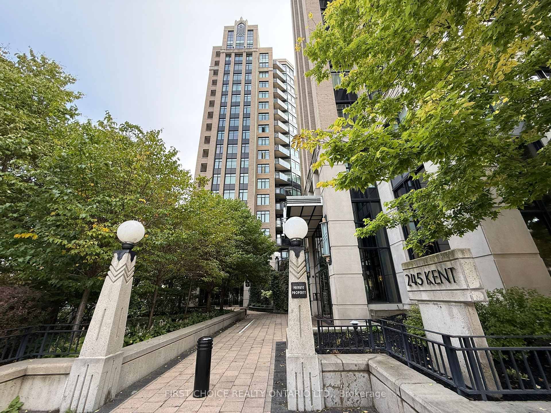 Front of Unit 207, 235 Kent Street