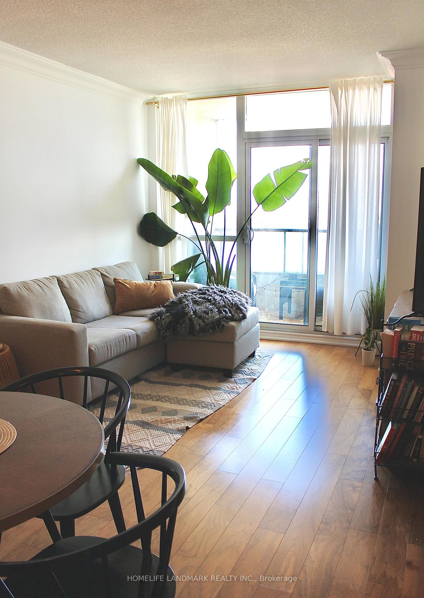 Photo 3 of Unit 1103, 88 Promenade Circle, Vaughan, Brownridge — HOMEH