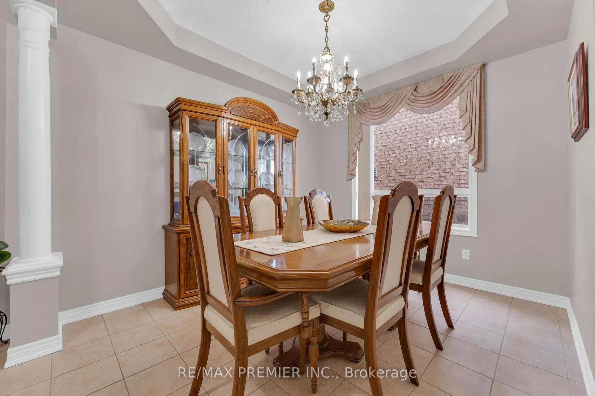 Photo 5 of 9 Oland Drive, Vaughan, Vellore Village — HOMEH