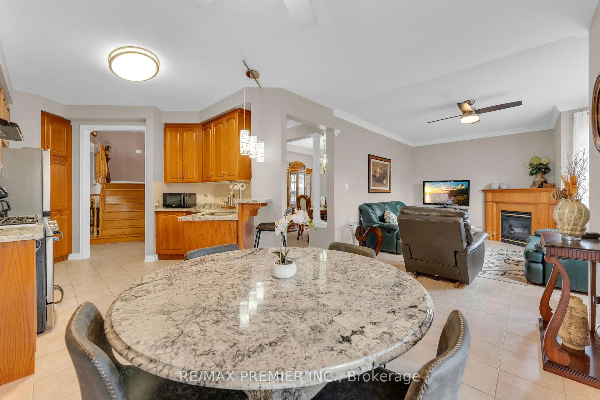 Photo 9 of 9 Oland Drive, Vaughan, Vellore Village — HOMEH