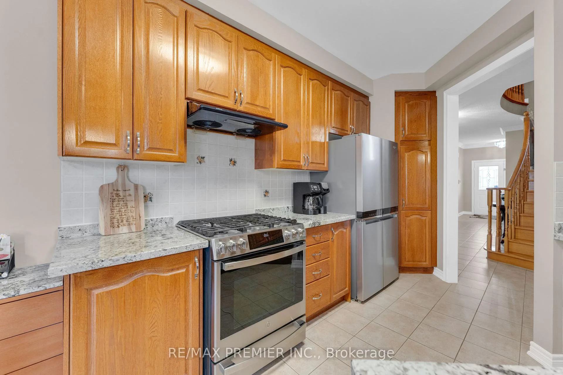 Photo 11 of 9 Oland Drive, Vaughan, Vellore Village — HOMEH
