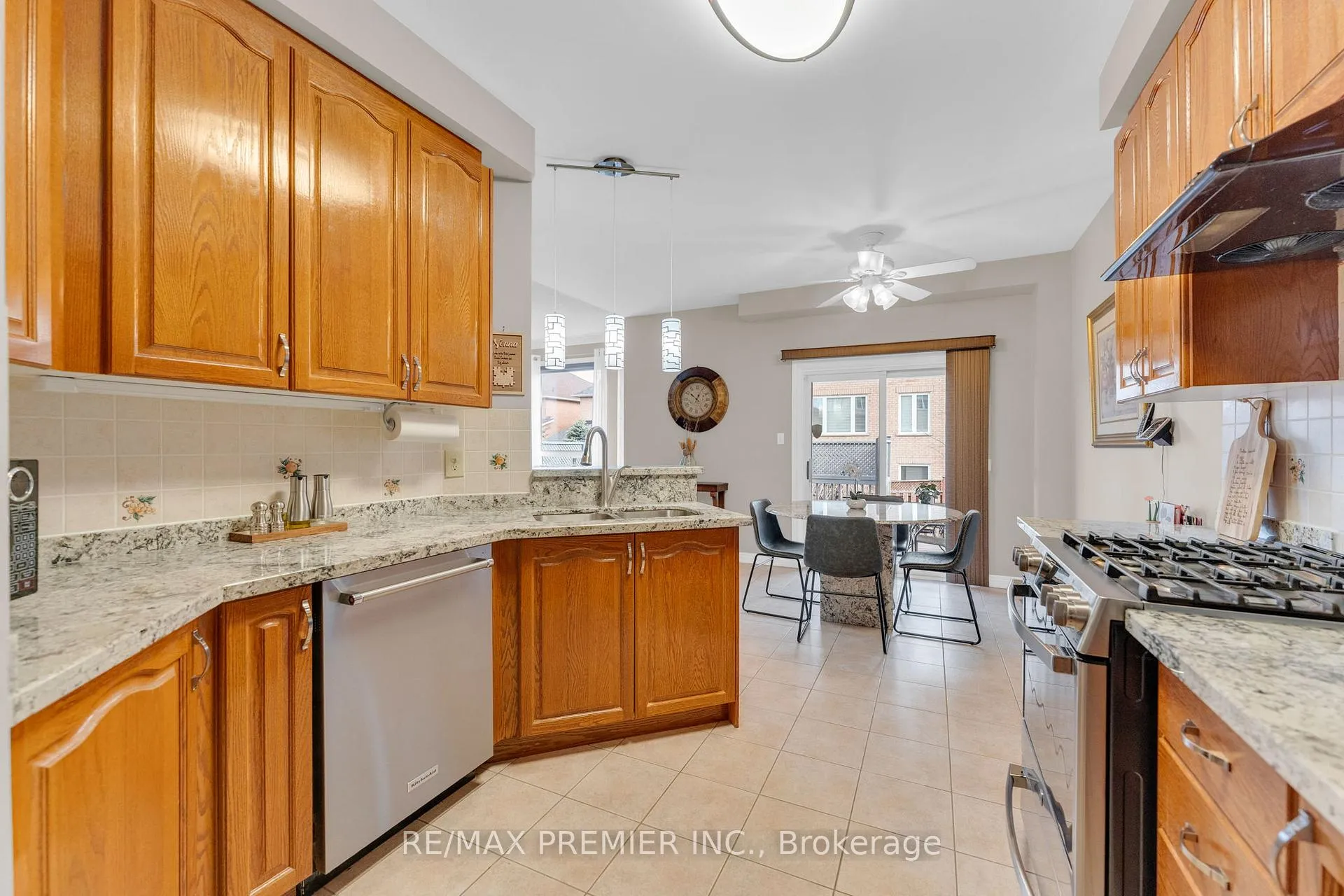 Photo 13 of 9 Oland Drive, Vaughan, Vellore Village — HOMEH