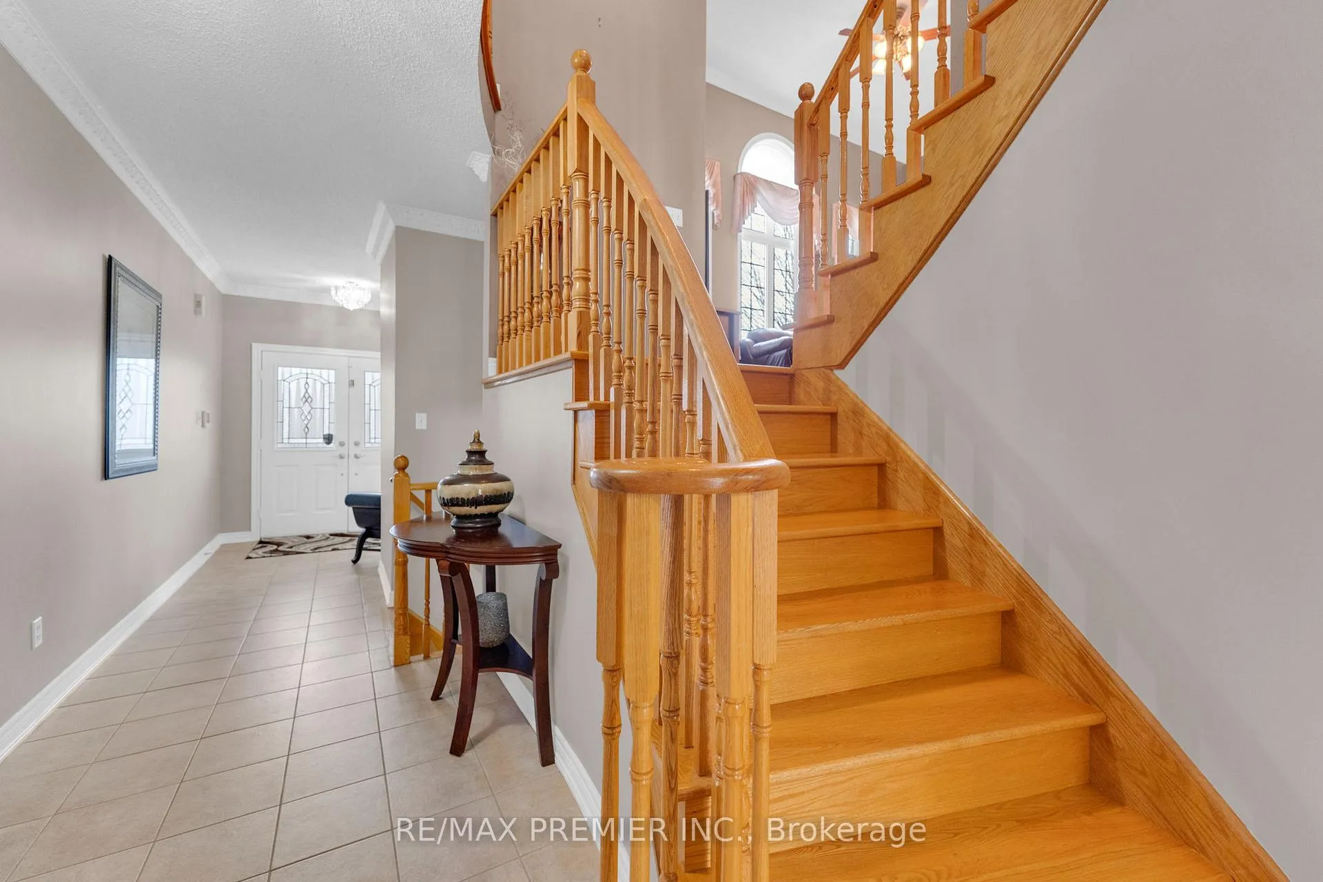 Photo 14 of 9 Oland Drive, Vaughan, Vellore Village — HOMEH