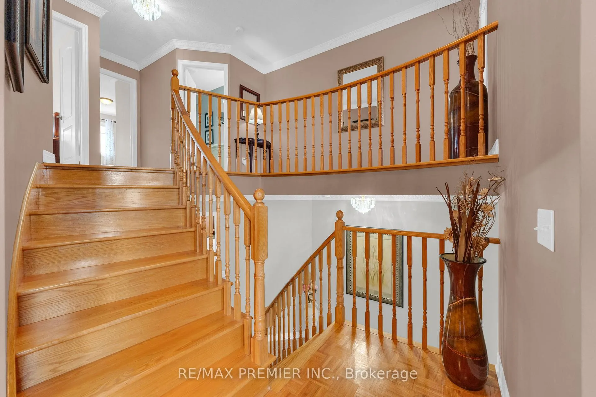Photo 18 of 9 Oland Drive, Vaughan, Vellore Village — HOMEH