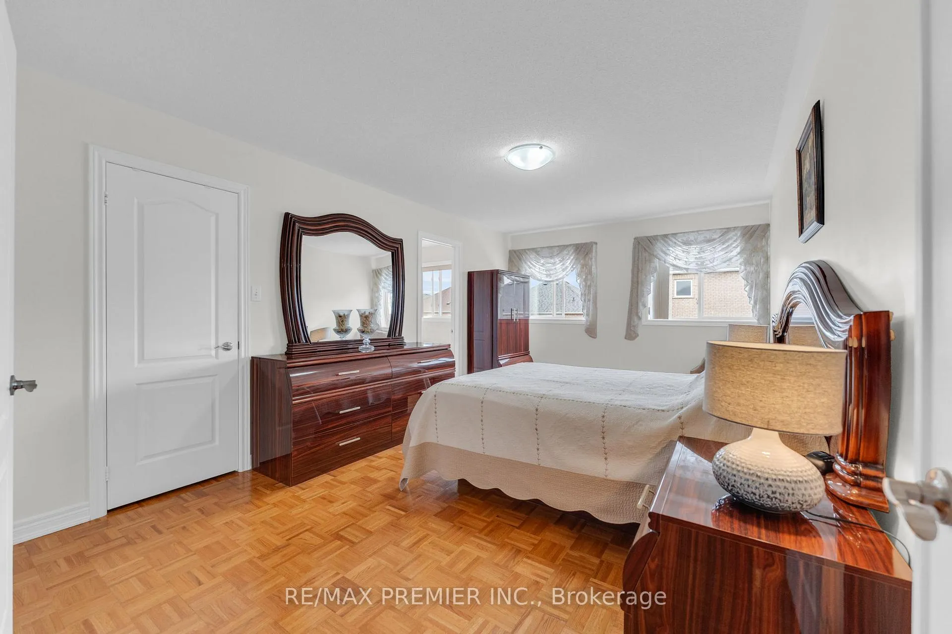 Photo 20 of 9 Oland Drive, Vaughan, Vellore Village — HOMEH