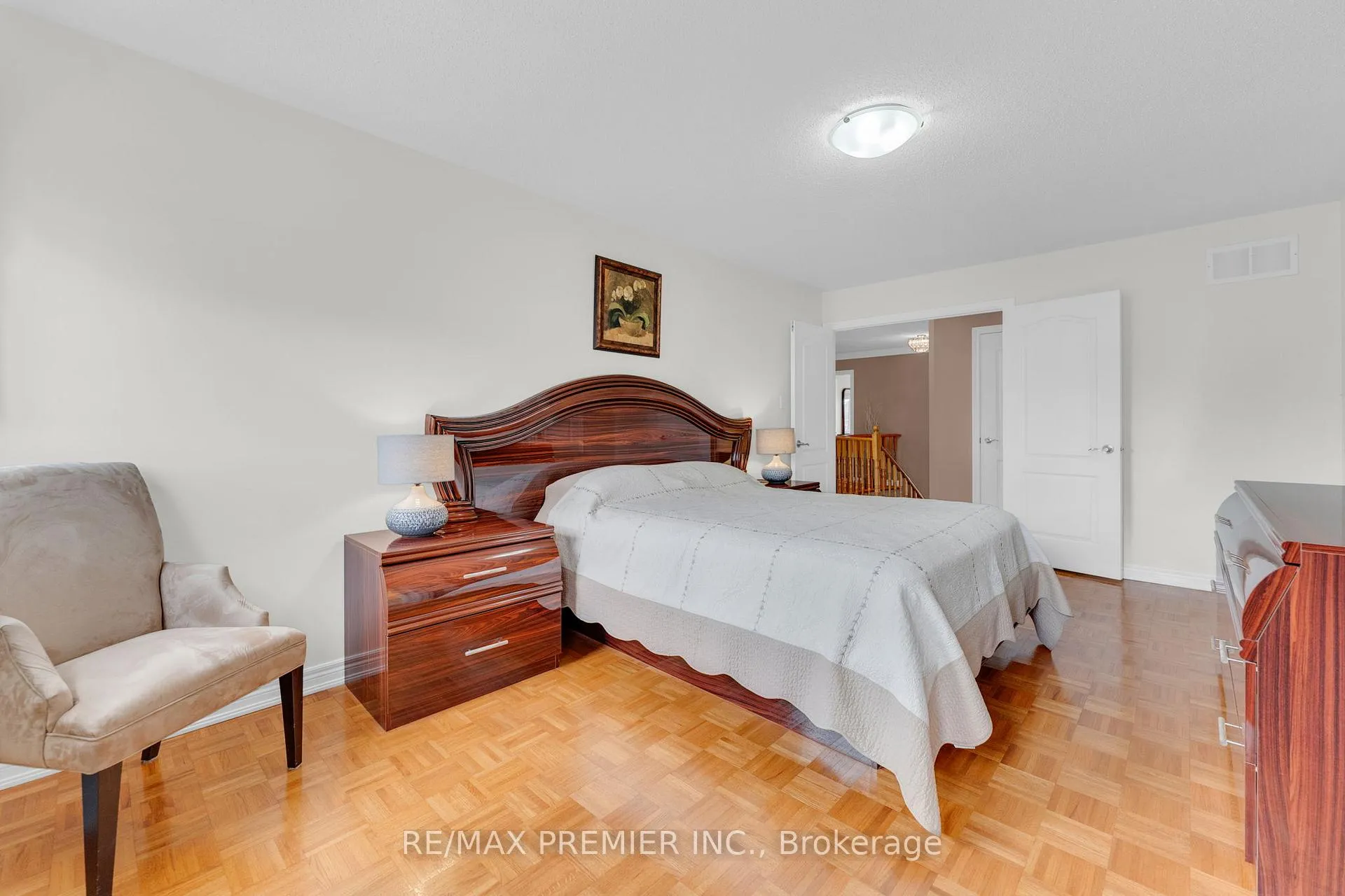 Photo 21 of 9 Oland Drive, Vaughan, Vellore Village — HOMEH