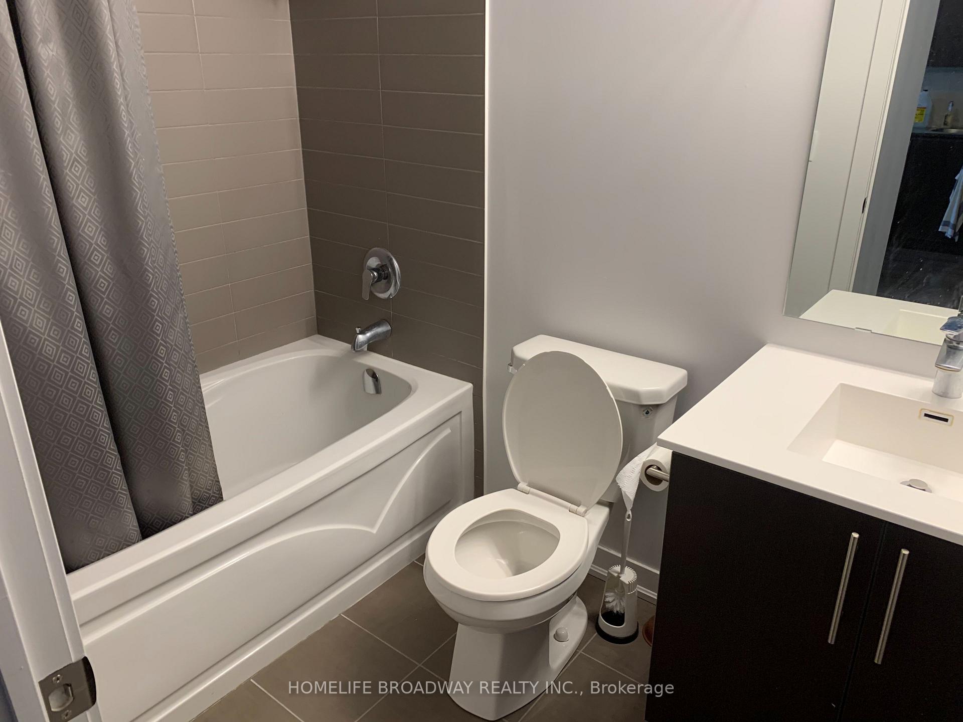 Photo 4 of Unit 616, 60 Berwick Avenue, Toronto, Yonge-Eglinton — HOMEH