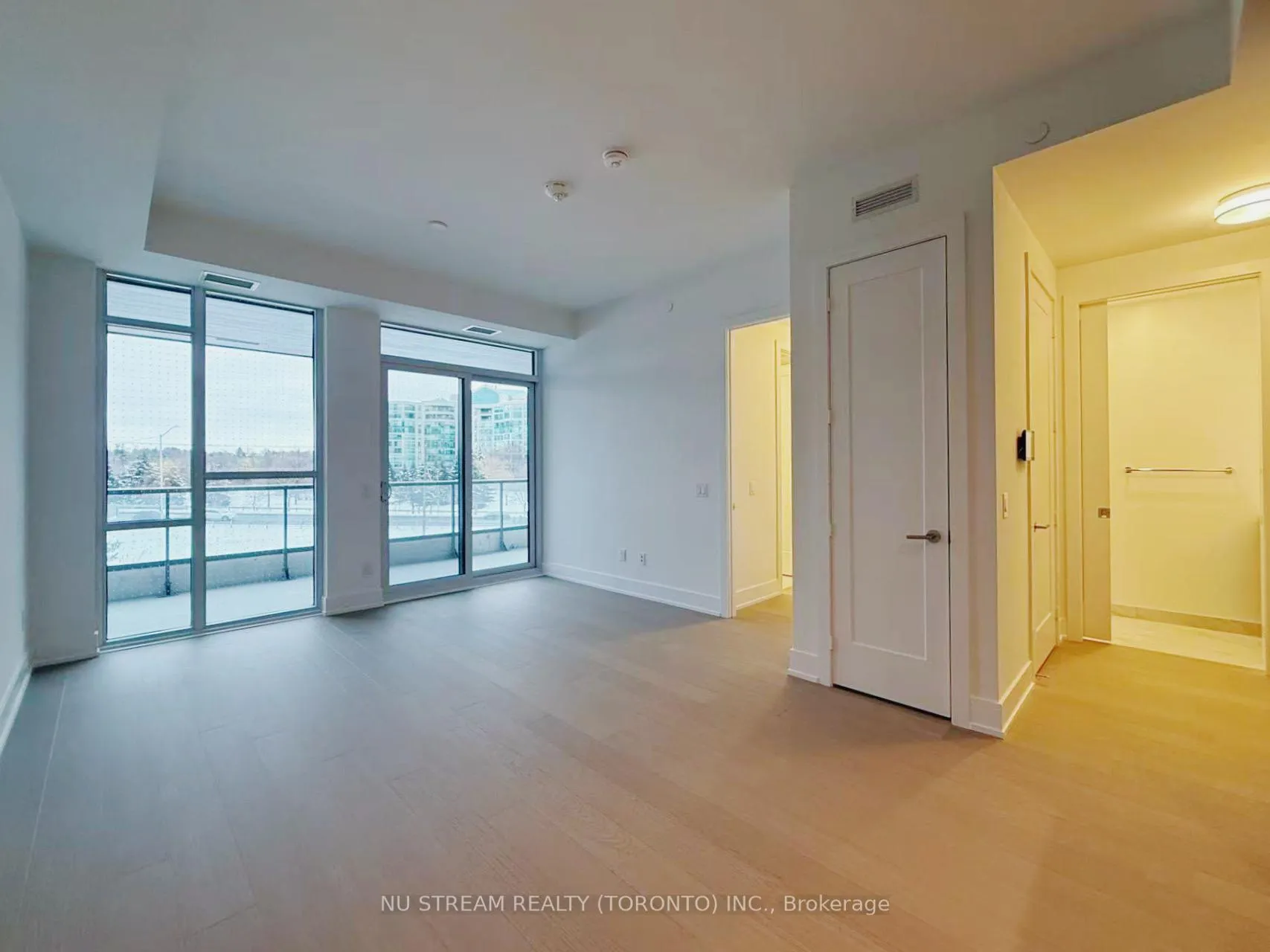Photo 7 of Unit 423, 399 Royal Orchard Boulevard, Markham, Royal Orchard — HOMEH