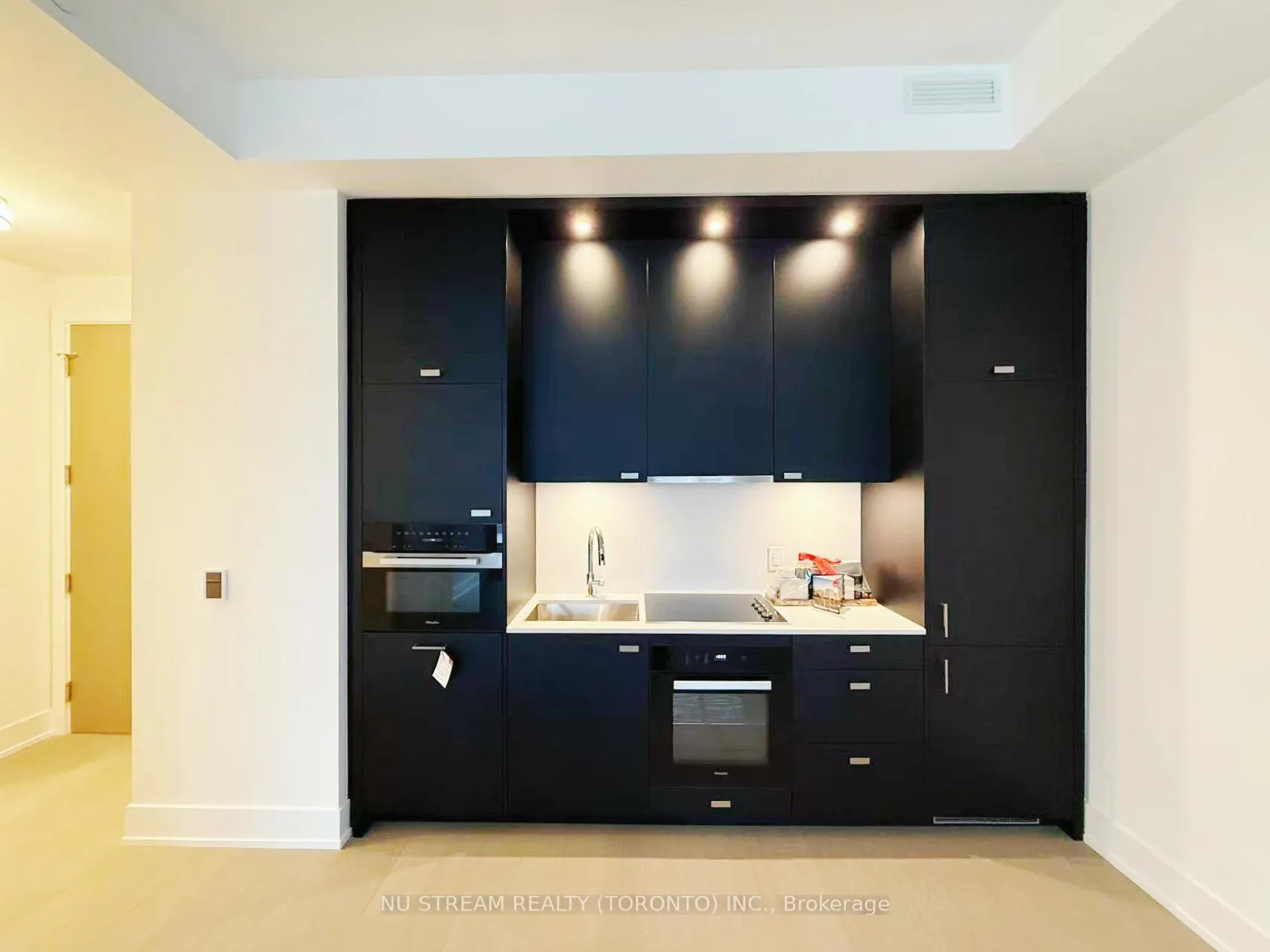 Photo 9 of Unit 423, 399 Royal Orchard Boulevard, Markham, Royal Orchard — HOMEH