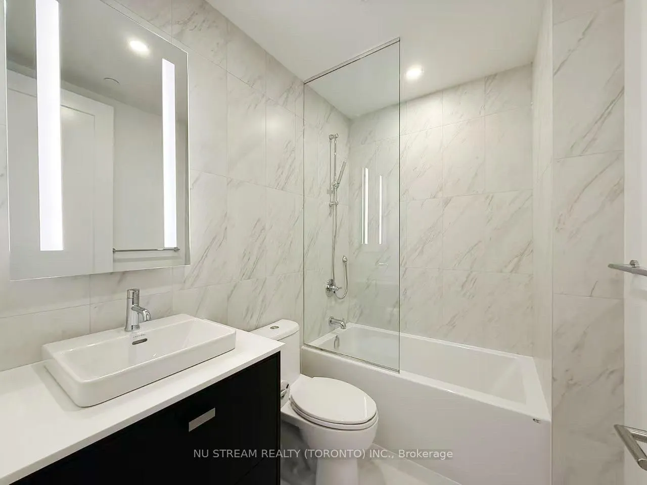 Photo 11 of Unit 423, 399 Royal Orchard Boulevard, Markham, Royal Orchard — HOMEH