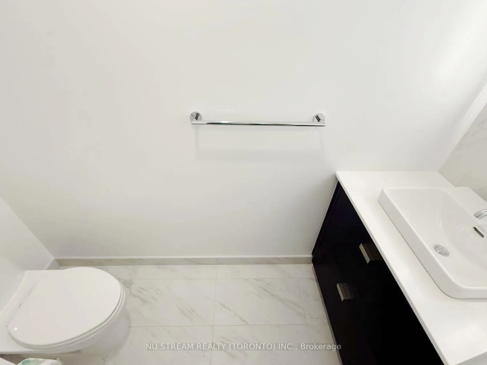 Photo 14 of Unit 423, 399 Royal Orchard Boulevard, Markham, Royal Orchard — HOMEH