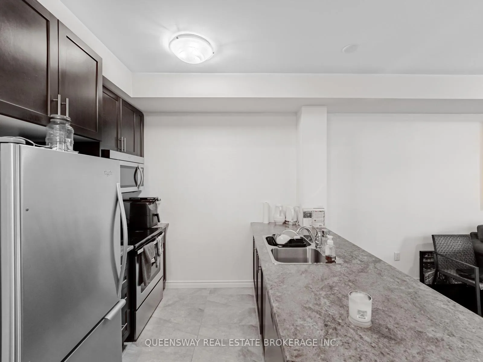 Photo 10 of Unit 217, 35 Southshore Crescent, Hamilton, Stoney Creek — HOMEH
