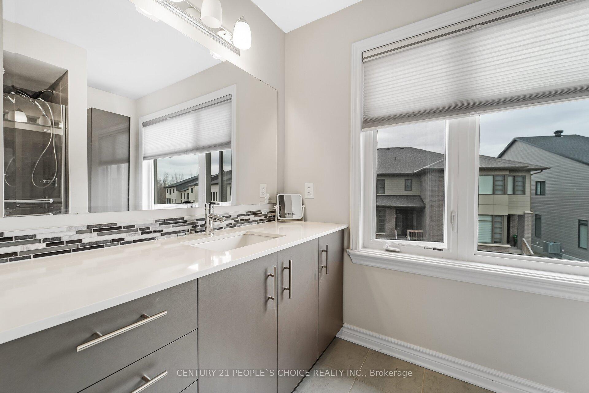 Photo 34 of 552 Stargazer Crescent, Ottawa, Riverside South/Gloucester Glen — HOMEH